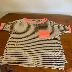 Pink Lily soft & comfortable tee